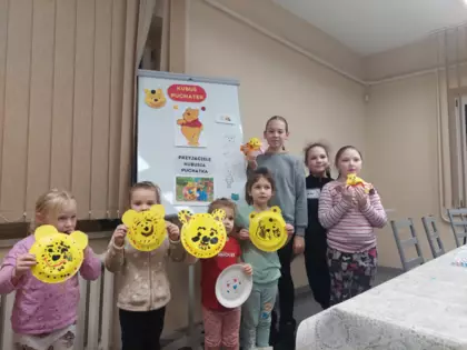 Wspólne zdjęcie po zajęciach bibliotecznych.