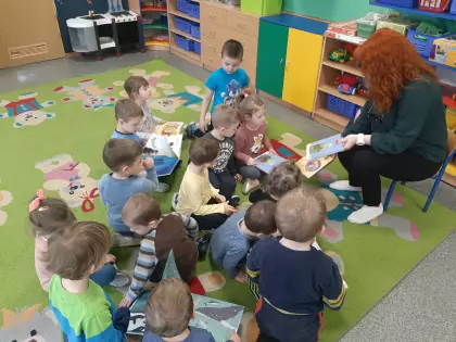 Dzieci w przedszkolu.