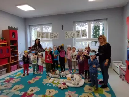 Wspólne zdjęcie po zajęciach w przedszkolu.