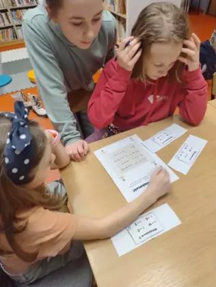 Escape room w bibliotece w Łagiewnikach Małych