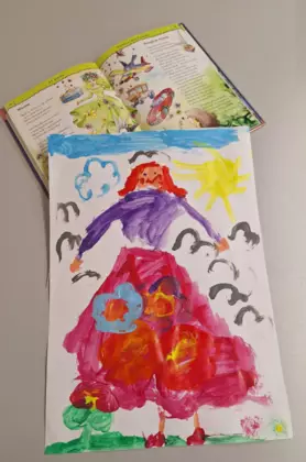 Pani Wiosna stworzona przez Olę. Inspirowała się wierszem J. Brzechwy pt. Przyjście wiosny.