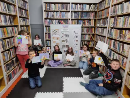 Wspólne zdjęcie dzieci po ajęciach.