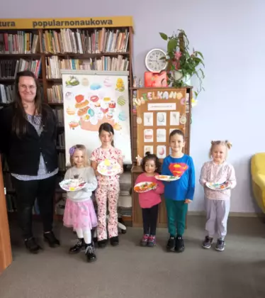 Grupowe zdjęcie uczestników zajęć.