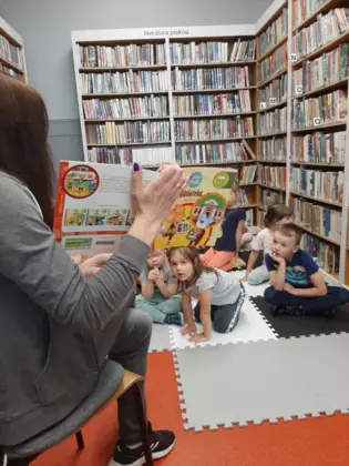 Dzień Bibliotekarza i Bibliotek w Łagiewnikach Małych