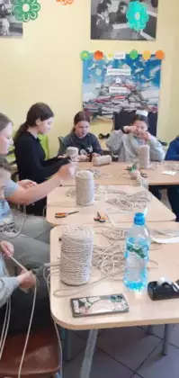 Warsztaty makramy w Kośmidrach