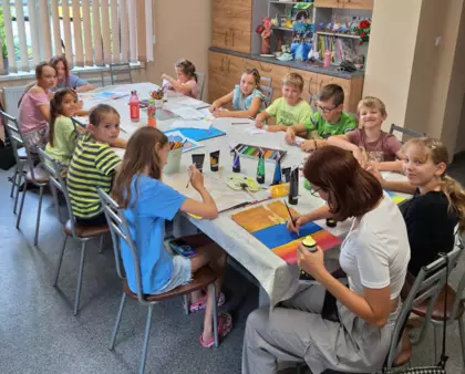 Morskie malunki i LEGO konstrukcje w Pawonkowie