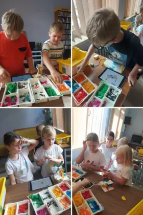 Kolaż zdjęć. Dzieci budują pojazdy i budowle z klocków lego.