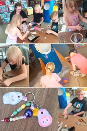 Kolaż zdjęć. Dzieci w trakcie robienia kosmicznych breloczków i same breloczki.