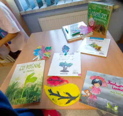 Książeczki czytane podczas zajęć literacko-plastycznych w Lisowicach.