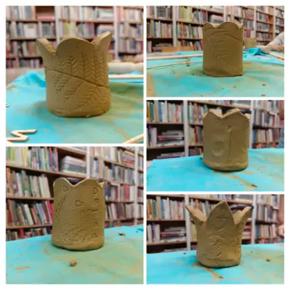 Kolaż zdjęć z warsztatów ceramicznych. Kubki wykonane z gliny.