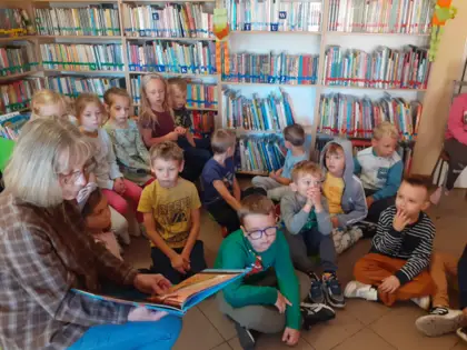 Festiwal Jesiennego Czytania w bibliotece w Kośmidrach