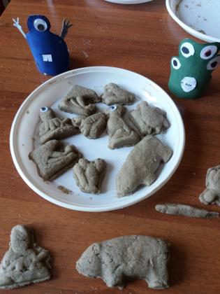 Wakacje w bibliotece w gwoździanach