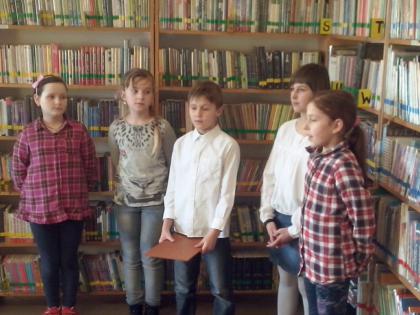 Dzień kobiet w bibliotece w kośmidrach