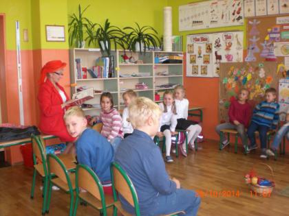 Lekcja biblioteczna 'czerwony kapturek'
