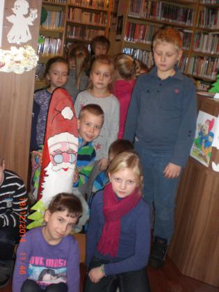 Wycieczka do biblioteki w gwoździanach