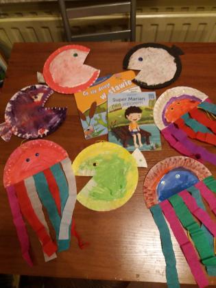 Wakacje w bibliotece w gwoździanach