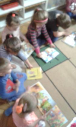 Dzień książki dla dzieci w gwoździanach