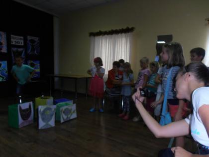 Rzucanie piłką do celu na punkty - gra zespołowa