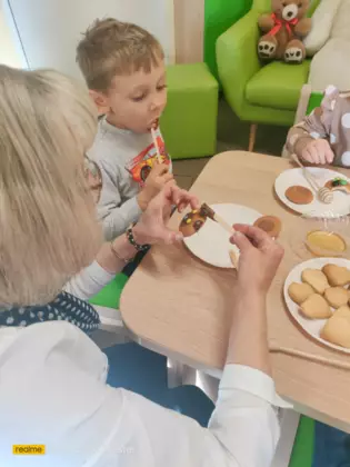 Słodki poczęstunek po zajęciach.