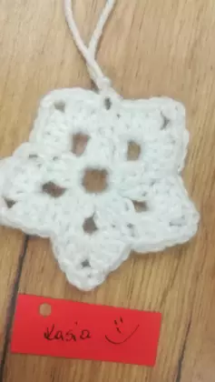 Szydełkowe ozdoby wykonane na zajęciach